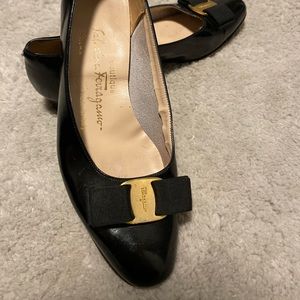 ORIGINAL SALVATORE FERRAGAMO BLACK KITTEN HEELS